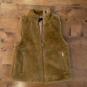 J Crew fuzzy vest size small new with tags